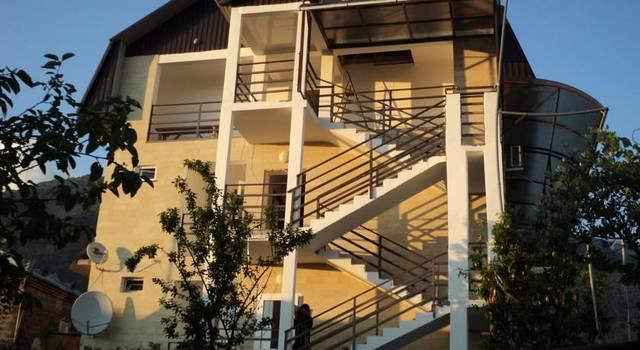 U Ruslana Guest House ガグラ エクステリア 写真