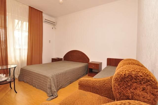 U Ruslana Guest House ガグラ エクステリア 写真