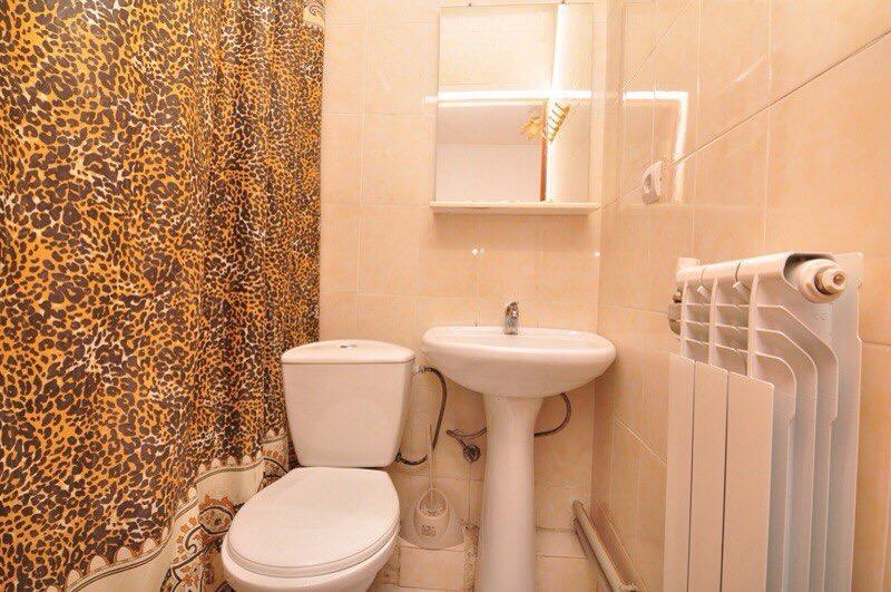 U Ruslana Guest House ガグラ エクステリア 写真